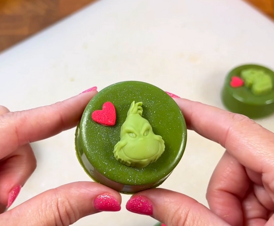 Grinch Oreo Round
